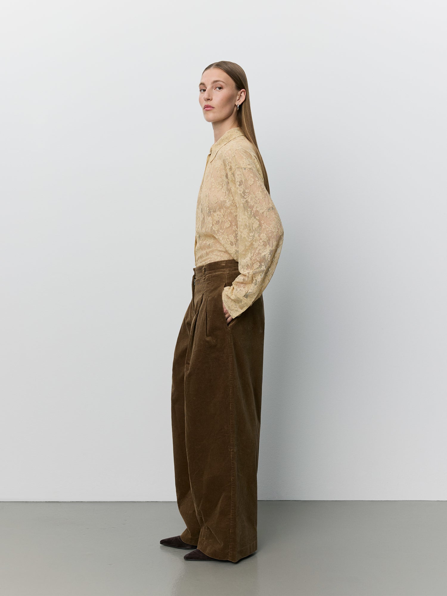 Sofie Schnoor WOMEN CORDUROY FLØJLBUKSER Buks 7052 Brown