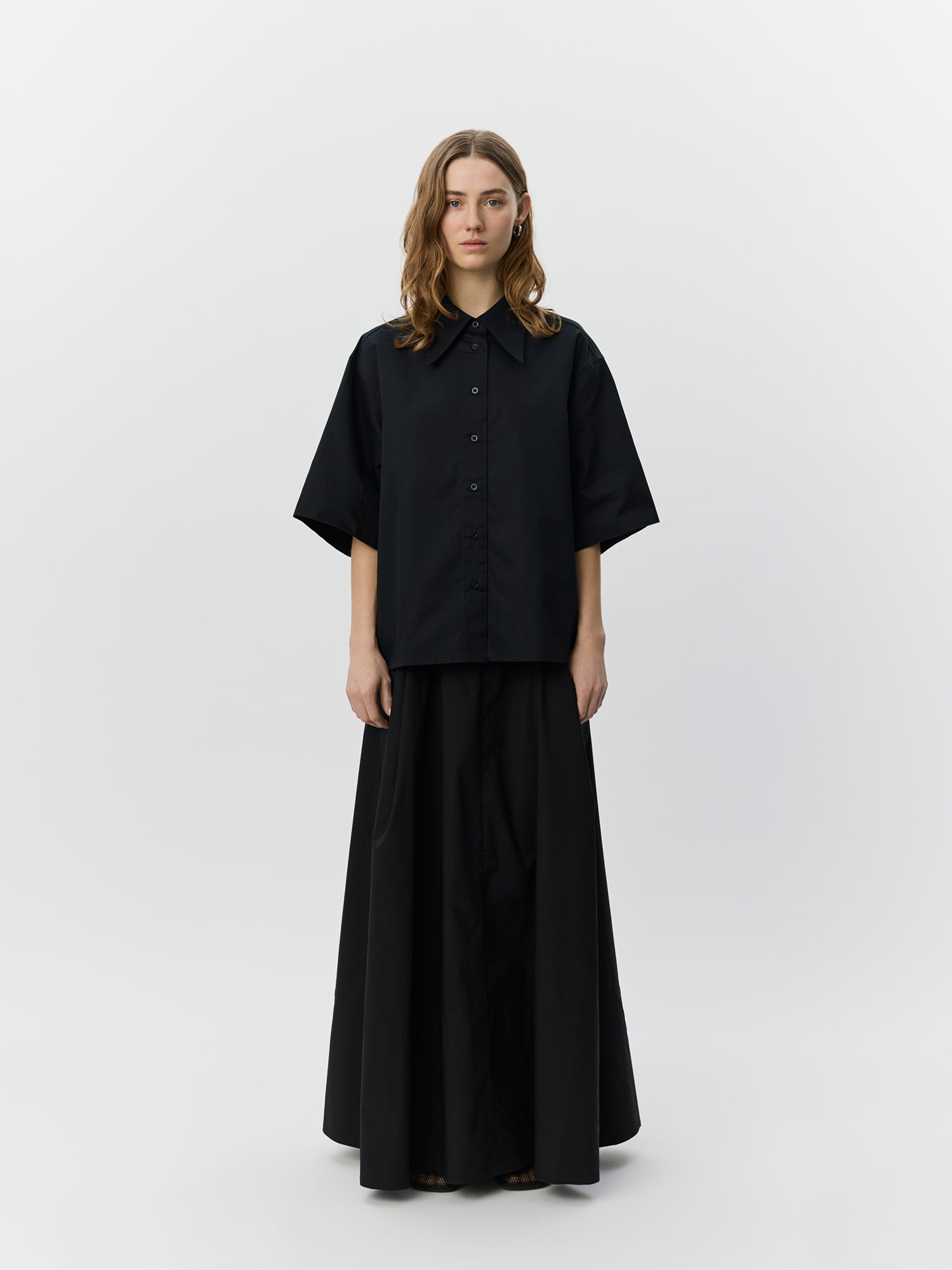 Sofie Schnoor WOMEN HARVEYSW OVERSIZE KORTÆRMET SKJORTE Skjorte 1000 Black