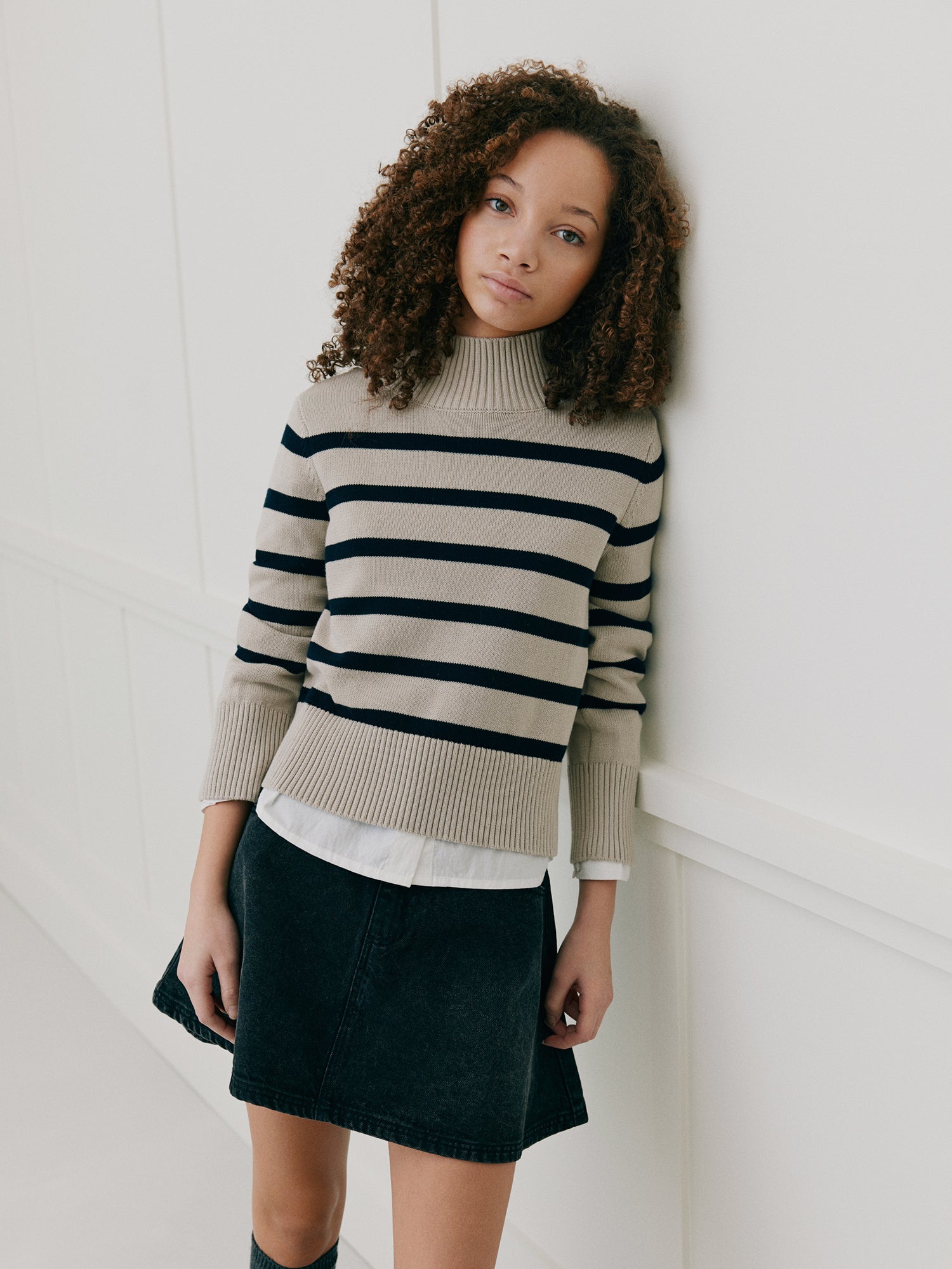 Sofie Schnoor YOUNG MARGARETSY STRIK Strik 9105 Off White / Navy Stripe