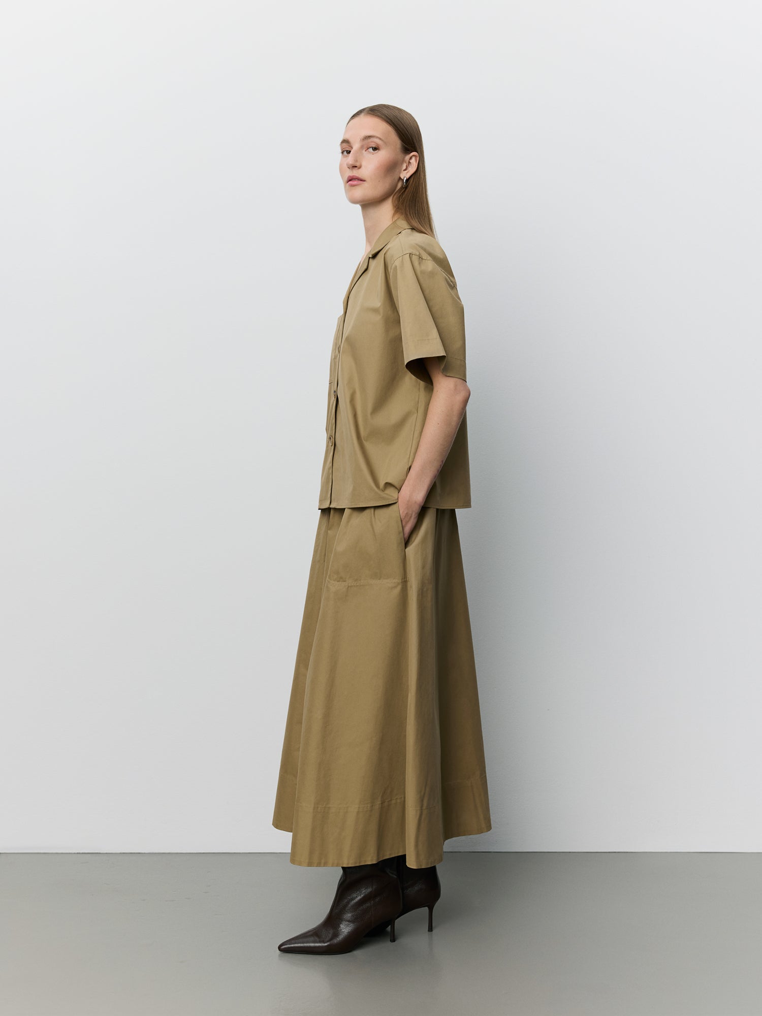 Sofie Schnoor WOMEN MAVIRASW KORTÆRMET SKJORTE Skjorte 7055 Light brown
