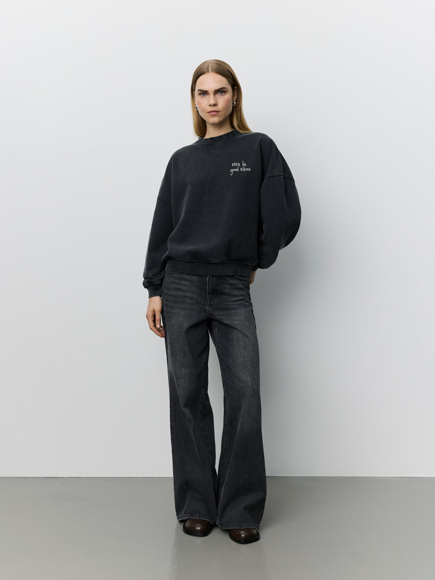 Sofie Schnoor WOMEN PAROSSW OVERSIZED SWEATSHIRT Sweatshirt 1015 Washed black