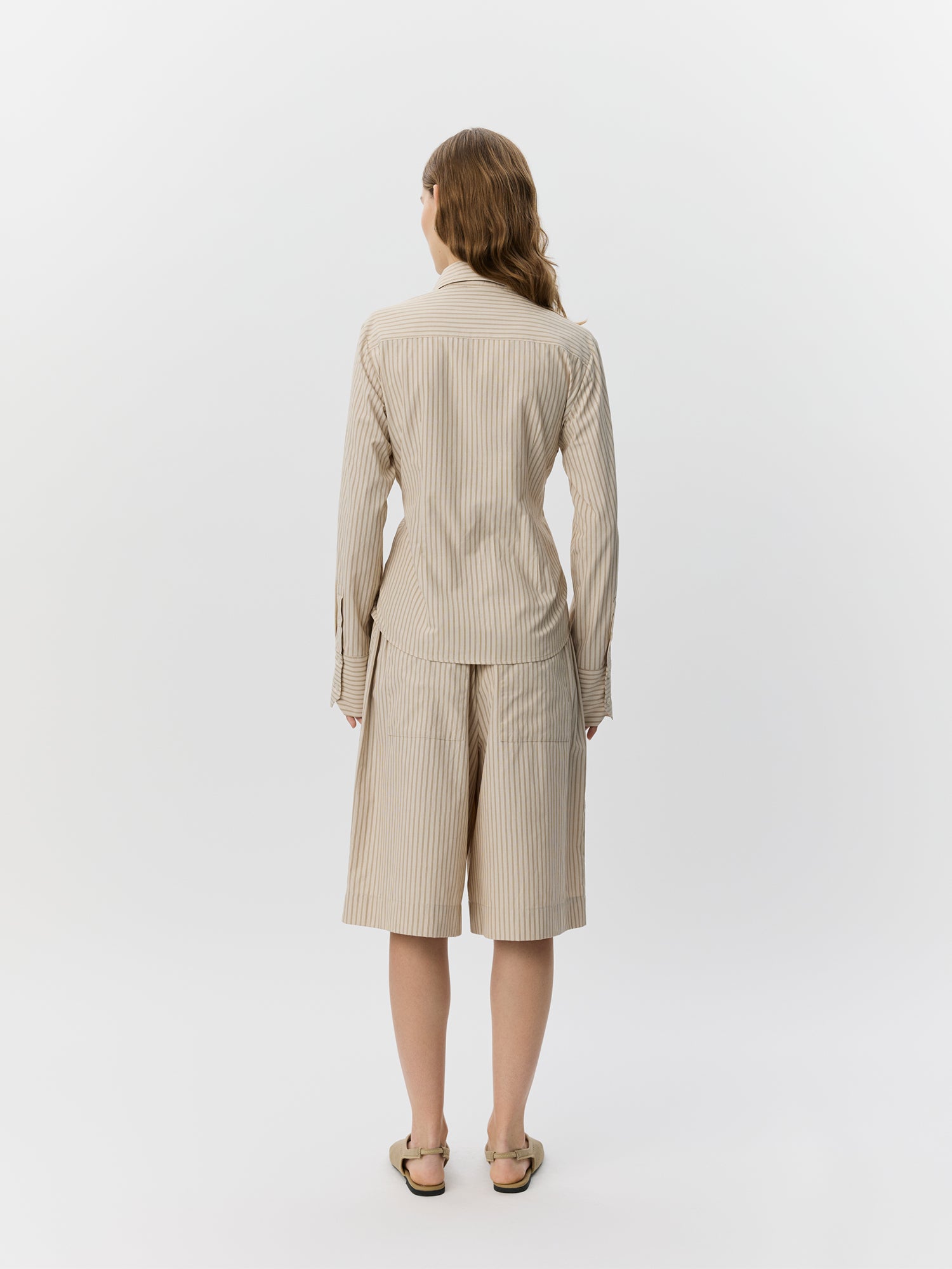 Sofie Schnoor WOMEN WILDASW TÆTSIDDENDE SKJORTE Skjorte 7118 Light Brown Striped