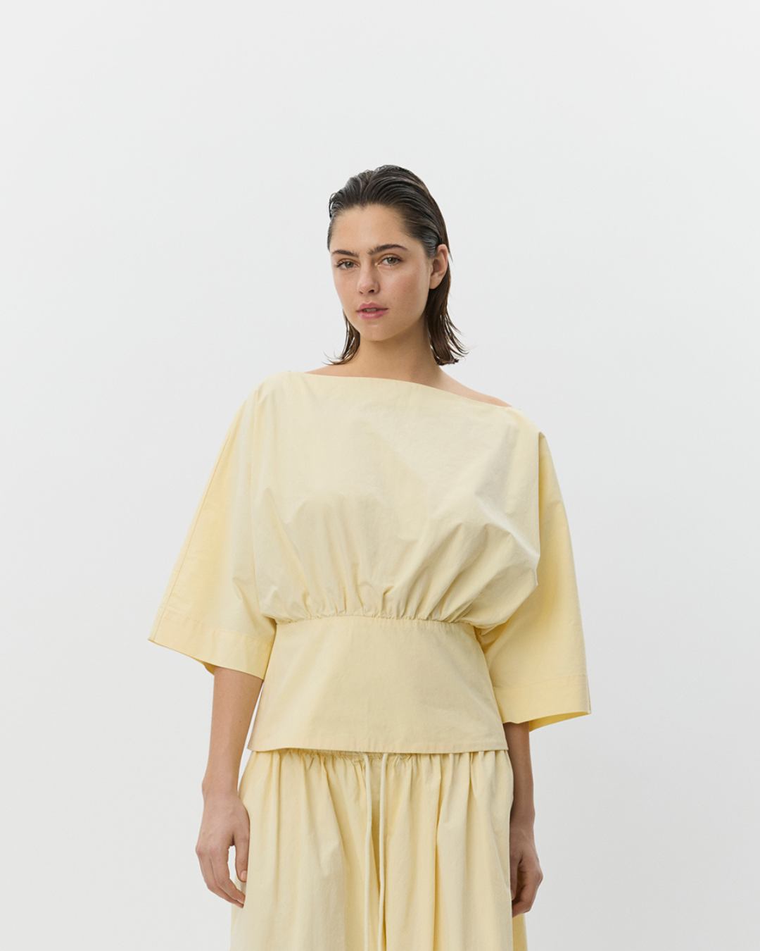 Sofie Schnoor WOMEN MIKKASW BLUSE MED BÅDUDSKÆRING Bluse 2026 Light yellow