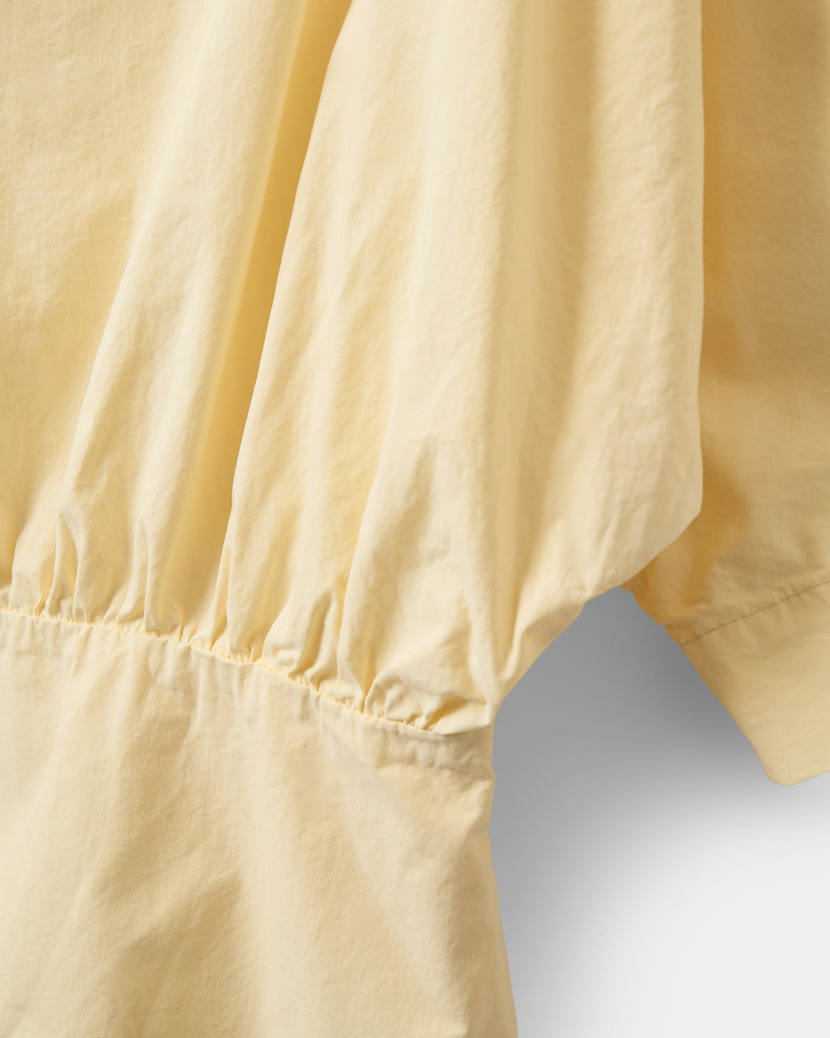 Sofie Schnoor WOMEN MIKKASW BLUSE MED BÅDUDSKÆRING Bluse 2026 Light yellow