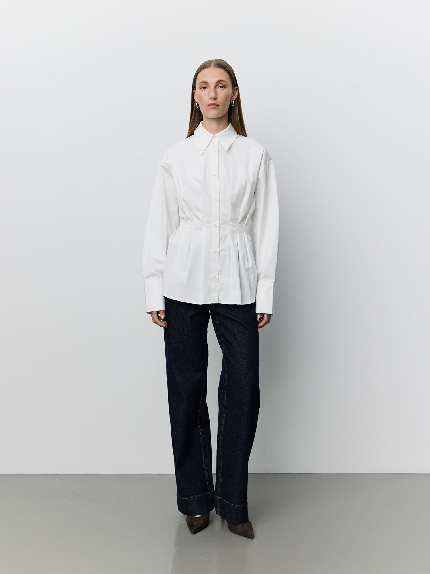 Sofie Schnoor WOMEN MIKRASW FITTED SKJORTE MED LÆG Skjorte 0101 Off white