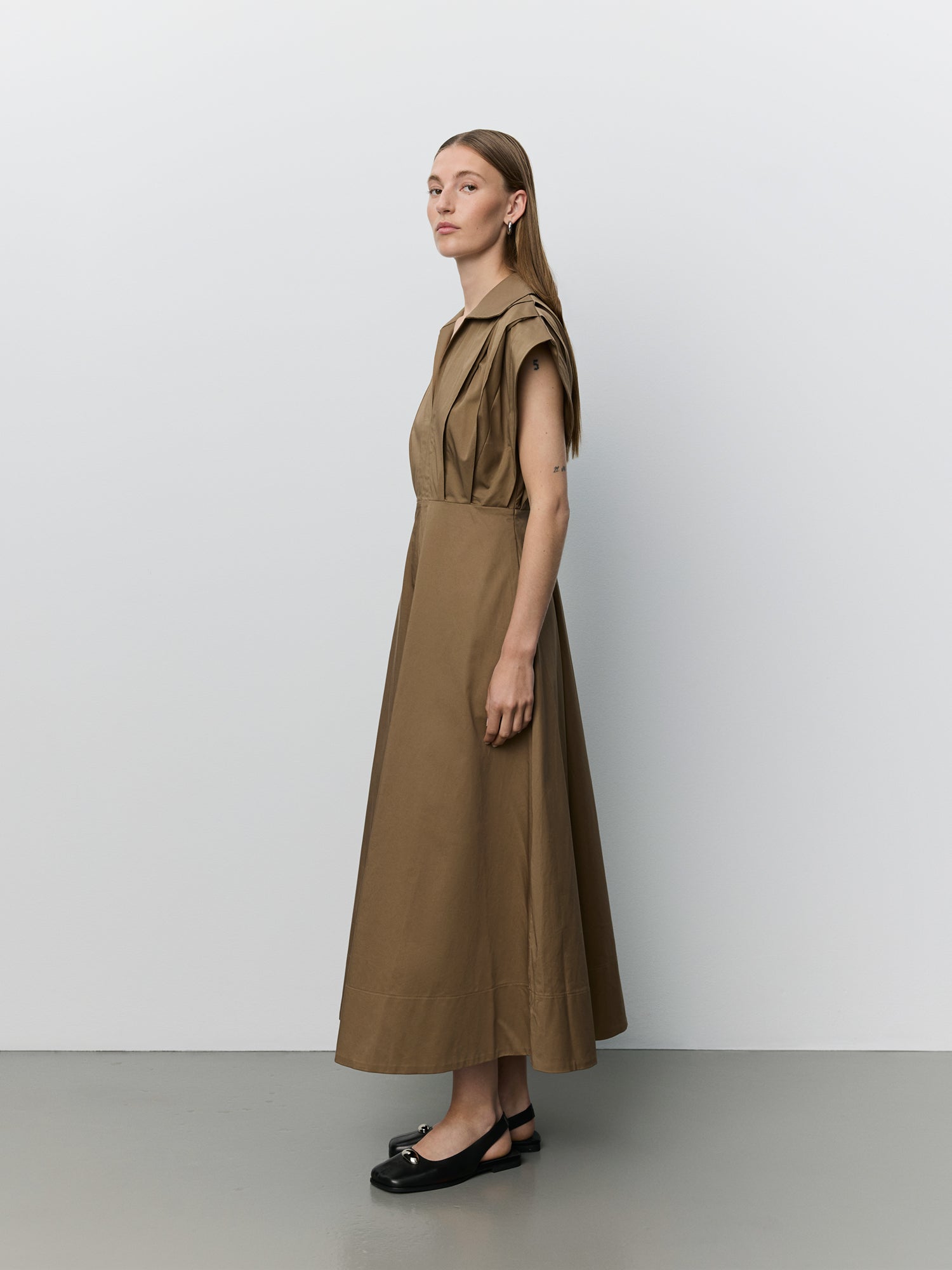 Sofie Schnoor WOMEN MINERASW LANG KJOLE MED LÆG Kjole 9099 Middle Brown