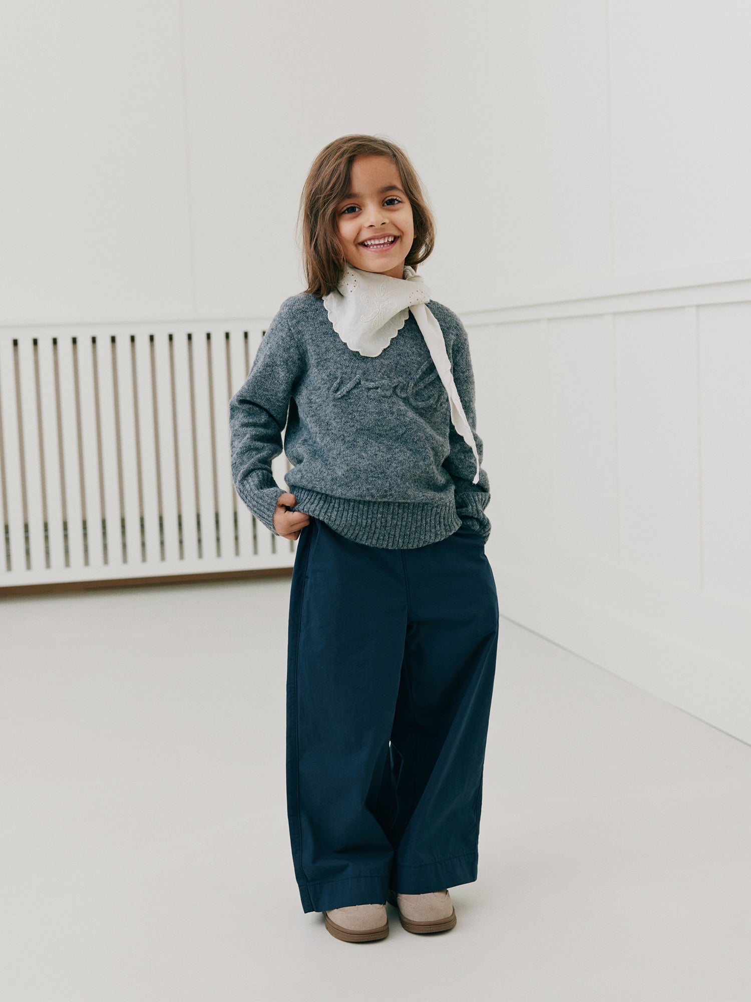 Sofie Schnoor KIDS MINNIKKB STRIK Strik 8011 Dark grey melange