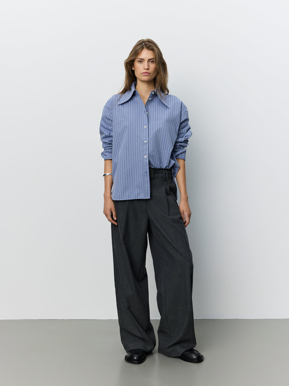 LOOK 09