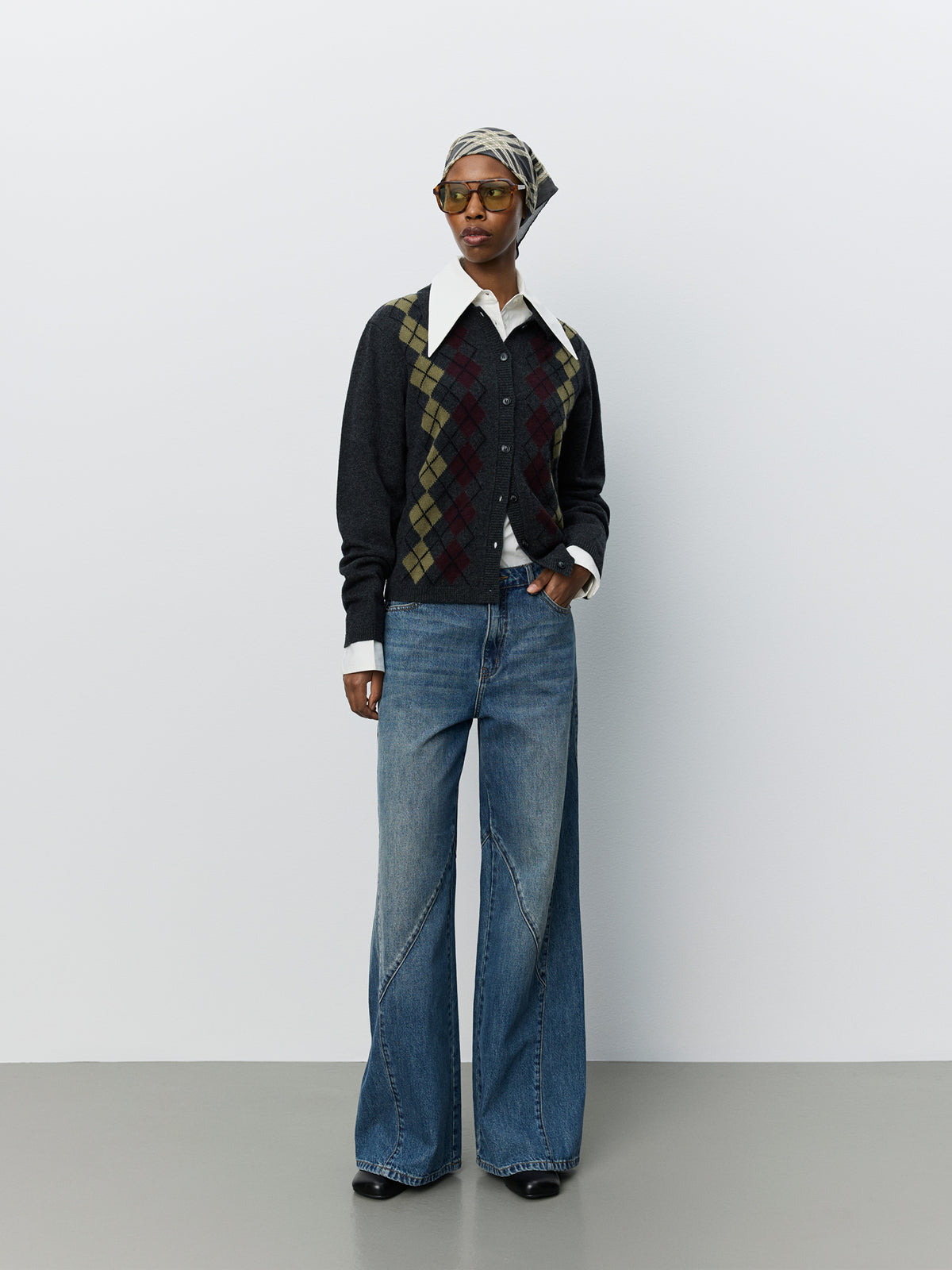 LOOK 08