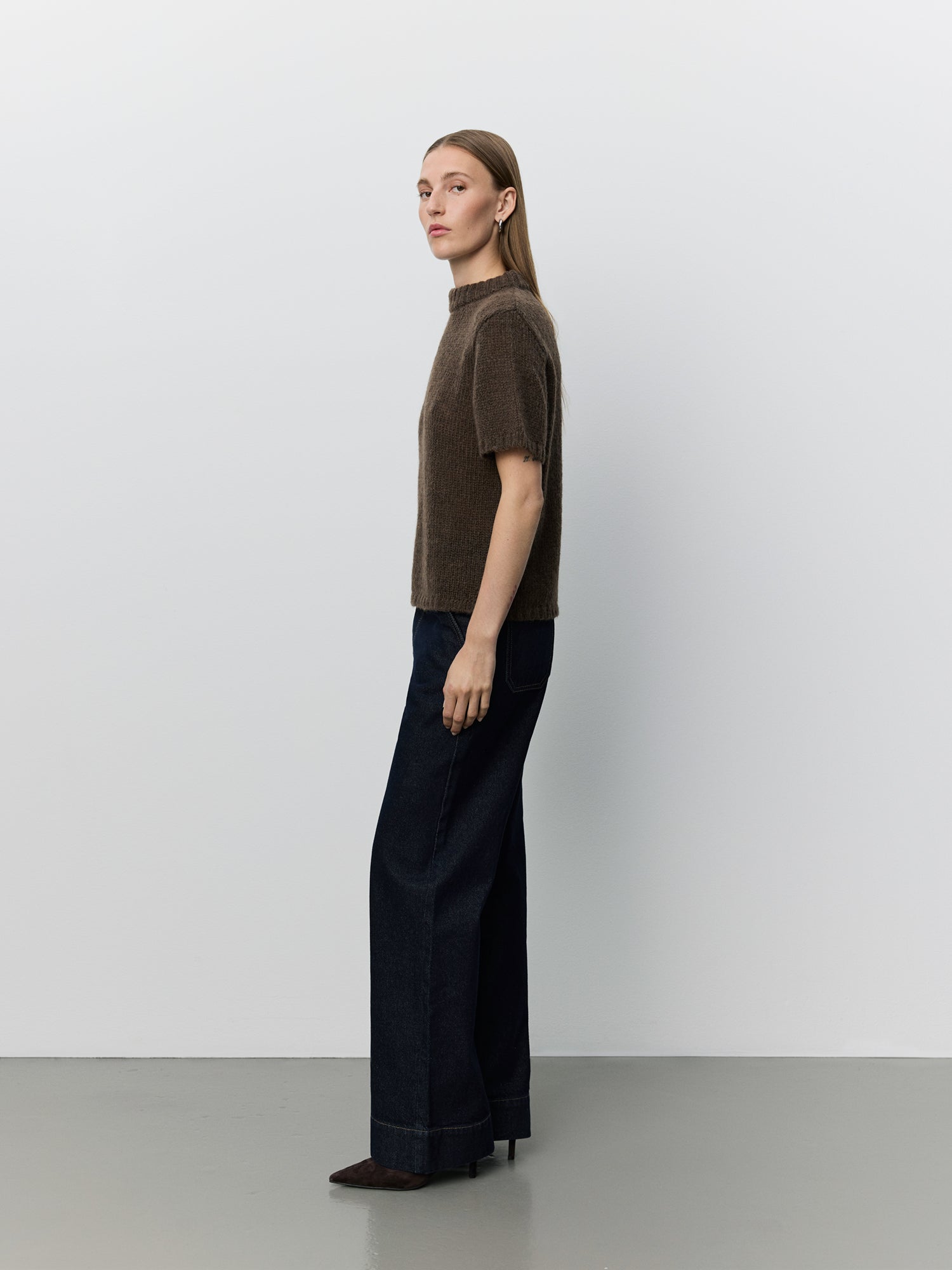 Sofie Schnoor WOMEN SAGASW KORTÆRMET STRIK SWEATER Strik 7025 Dark brown