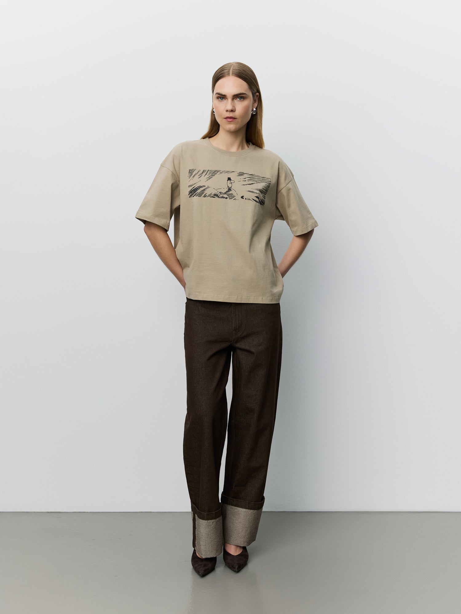Sofie Schnoor WOMEN VERASW MOOMIN BOXY T-SHIRT T-shirt 7001 Sand